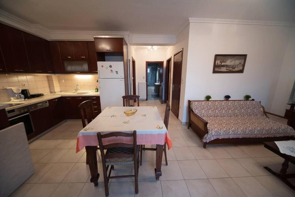 Zoe'S Apartments Nea Iraklitsa المظهر الخارجي الصورة